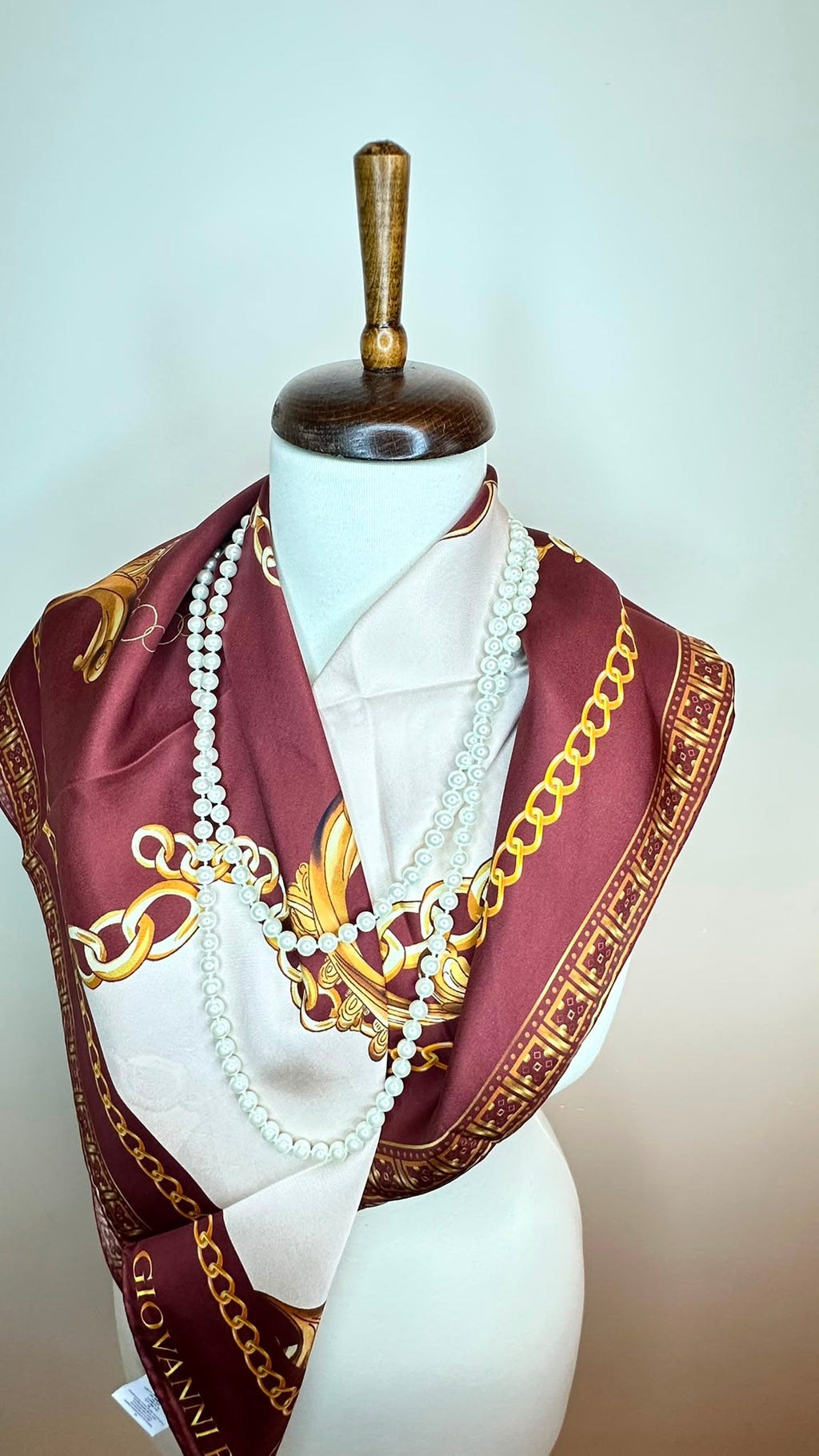 Yakut Zinciri Desenli %100 Mulberry Twill İpek Eşarp 90x90 cm