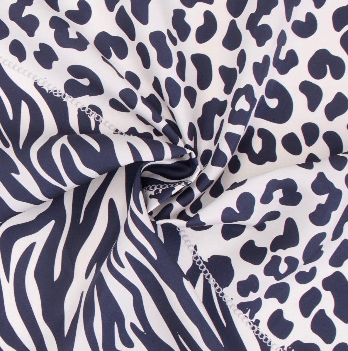 Black leopard print 5101590 90cmx90cm