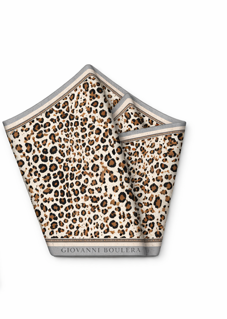 Mulberry Twill İpek Fular & Şal Koleksiyonu – 16 Momme Saf Zarafet
Mulberry Twill İpek Fular & Şal Koleksiyonumuz, doğallığın ve lüksün mükemmel birleşimini sunar. 16 momme mulberry twill ipekten üretilen her parça, zarif dokusu, akışkan yapısı ve sofistike duruşuyla stilinizi bir üst seviyeye taşır.

Mulberry ipek, yalnızca dut yaprağı ile beslenen ipekböceklerinden elde edilen en saf ve en kaliteli ipek türüdür. Bu özel lif yapısı sayesinde kumaş daha pürüzsüz, daha parlak ve daha dayanıklıdır.