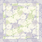 Üretimi, ipeğin doğduğu yer olarak kabul edilen Guangzhou / Çin’de, Giovanni Boulera’ya ait özel tesislerde gerçekleştirilmiştir.Marka çift taraflı kullanıma uygun olacak şekilde yüksek çözünürlüklü dijital baskı teknolojisi ile üretilmiştir.
Kenarları tamamen el işçiliğiyle kıvrılmış, geleneksel süper el dikişi tekniği ile tek tek elde dikilmiştir.16 momme %100 Mulberry Twill ipek kalitesinde üretilen bu eşarp; yumuşak dokusu, doğal parlaklığı ve akışkan yapısıyla lüks ipek deneyimini en üst seviyede sunar